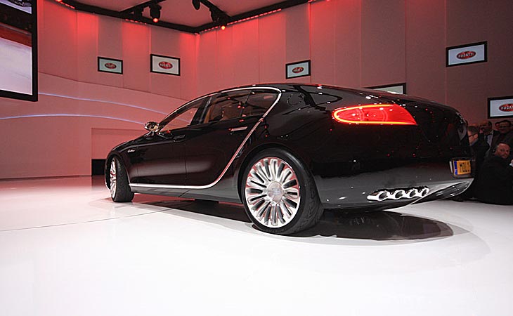 Прототип Bugatti Galibier. Фото Ленты.Ру