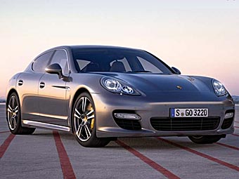 Porsche представляет новую топ-модель: Panamera Turbo S