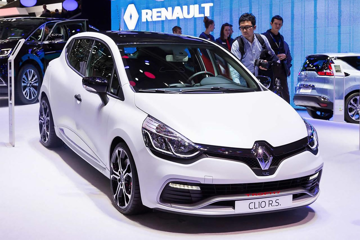 Renault добавила мощности хэтчбеку Clio RS