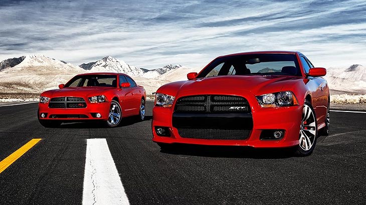 новый Dodge Charger SRT-8