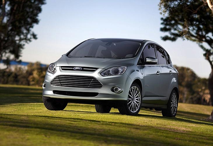 Ford показал два гибрида на базе C-Max