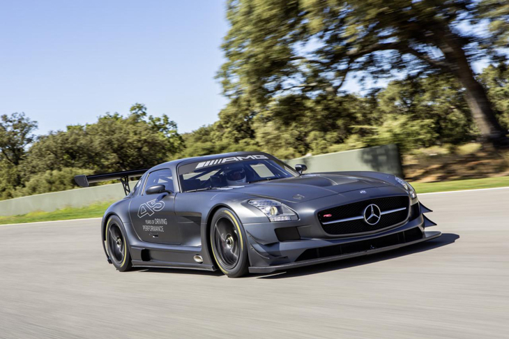 В Mercedes-Benz отмечают 45-летие отделения AMG