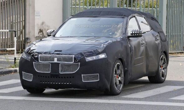 Серийная версия Maserati Levante замечена на тестах