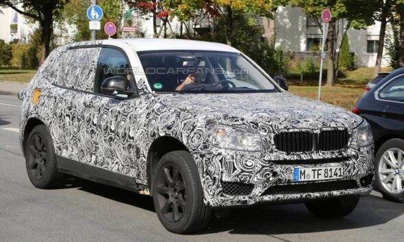 BMW X3 нового поколения выехал на дороги Германии