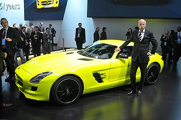 новинки детройта 2011 Mercedes-Benz SLS AMG E-Cell