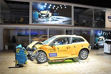 новинки детройта 2011 Новый Volvo c30