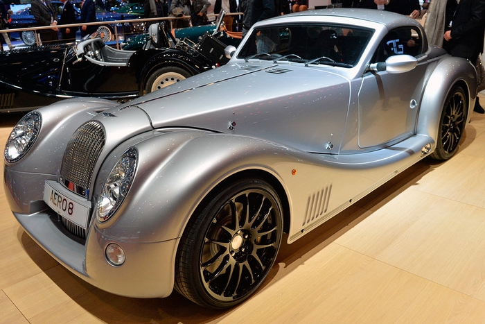Компания Morgan возродила спорткар Aero 8