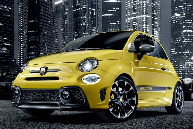 Fiat 500 Abarth стал мощнее после рестайлинга
