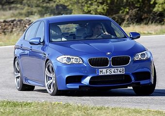 Компания BMW официально представила новый седан M5