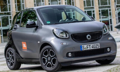 Smart ForTwo превратили в концертный зал на колесах