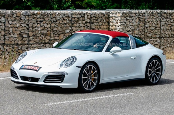 Фотошпионы засняли Porsche 911 Targa без камуфляжа