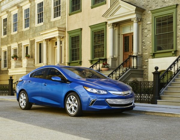 У Chevrolet Volt в полтора раза вырос запас хода на электротяге
