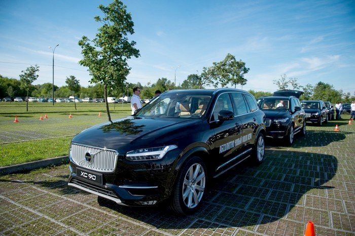 Volvo объявила российские цены на XC90 нового поколения