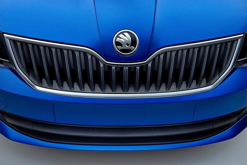 Skoda продолжает рассекречивать новую Fabia