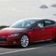 Владельца электромобиля Tesla в Сингапуре оштрафовали на $10 тысяч за вредные выбросы