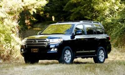 Флагманский внедорожник Toyota пережил рестайлинг