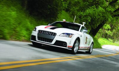 Купе Audi TT-S поднялось на Pikes Peak без помощи водителя