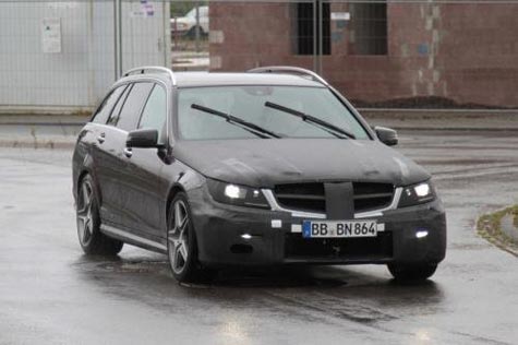 Первые фото Mercedes C63 AMG 2012 нового поколения