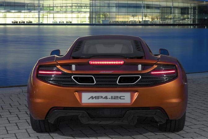 Новые автомобили и цены McLaren MP4-12С, Ferrari фото и технические характеристики