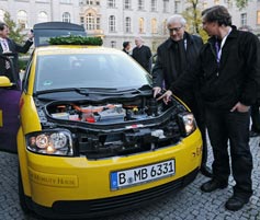 Новости авто энергетики автосалон новые автомобили в Беларуси технические характеристики автоновости в Минске новые машины автомобили и цены авторынок покупка и продажа новых автомобилей в Минске и Беларуси электромобиль энергия рекорд 600 километров на одном заряде двигатель запас хода