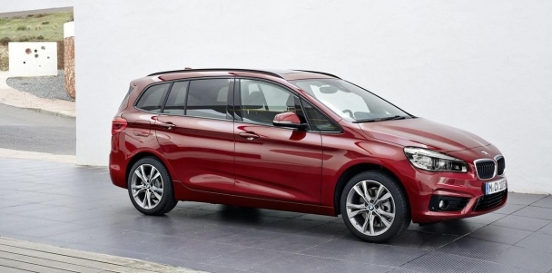 BMW впервые показала семиместный компактвэн