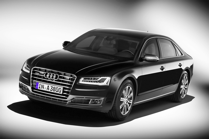 Audi во Франкфурте представит люксовый "броневик"
