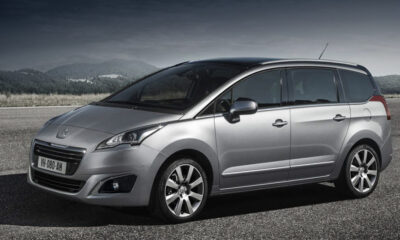 Компания Peugeot опубликовала фото рестайлингового 5008