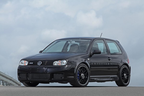 Тюнеры «раскачали» четвертый VW Golf