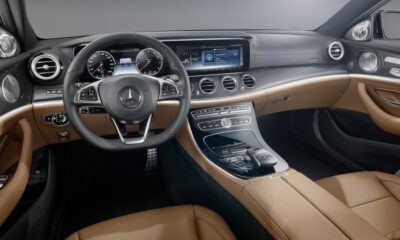 Mercedes-Benz разрешил заглянуть внутрь своего новейшего седана