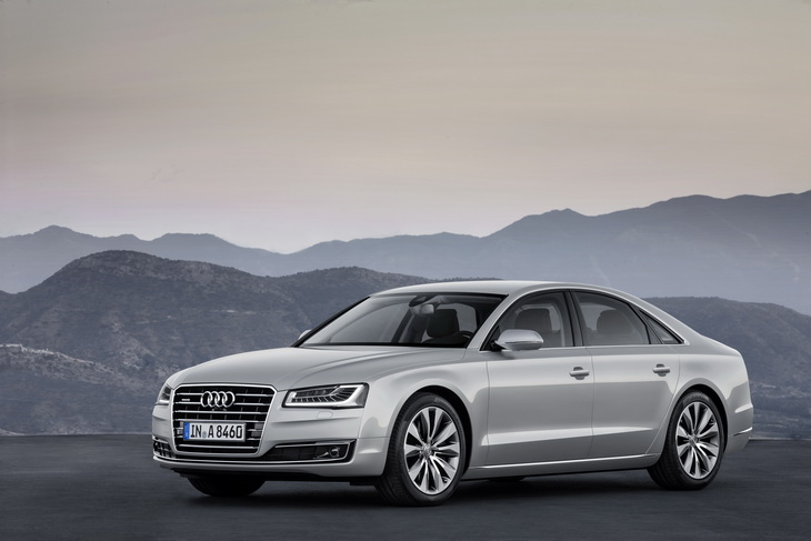 Обновленные Audi A8 и S8 представлены "живьем"
