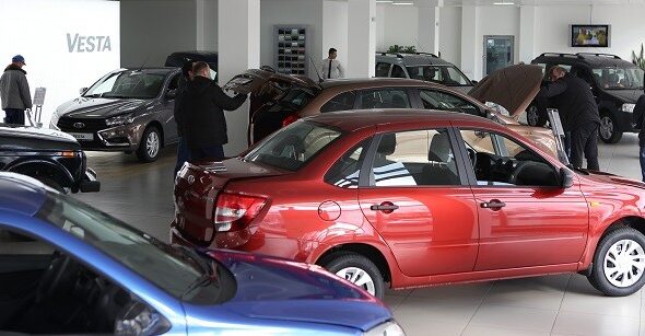 LADA от 12 900 рублей – распродажа склада на Серова
