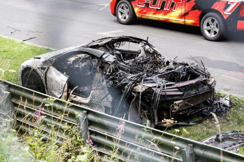 Прототип Acura NSX сгорел во время испытаний в Нюрбургринге