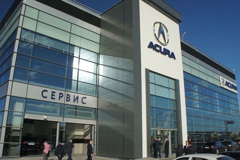 Acura открыла в России первый дилерский центр