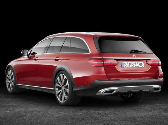 Появились фотографии будущего конкурента Audi A4 Allroad