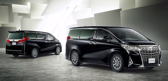 Toyota Alphard обзавелся новым 3