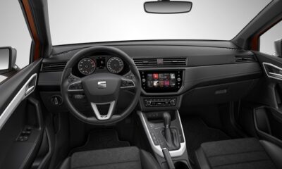 Фотошпионы сделали снимки Seat Arona