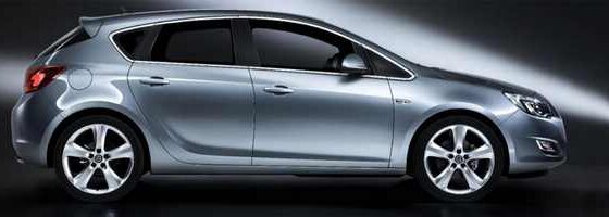 Фотошпионы засняли модернизированный Opel Astra