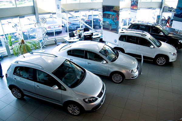 Выручка автохолдинга Атлант-М в 2014 году рухнула на 24%
