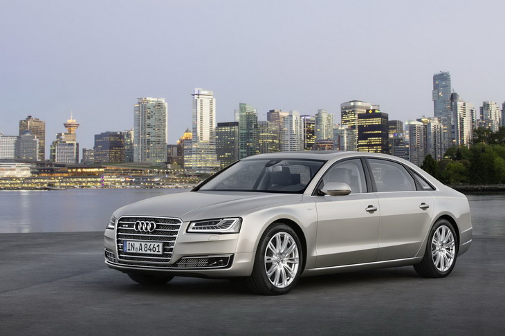 Audi представляет обновленный представительский седан A8