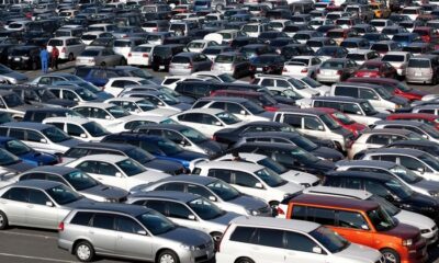 Российскому авторынку предсказали падение в 2015 году на треть