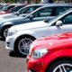 Ассортимент новых автомобилей в России сократился почти в два раза