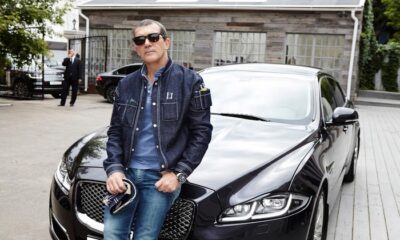 Компания Jaguar Land Rover Россия встретила Антонио Бандераса в Москве