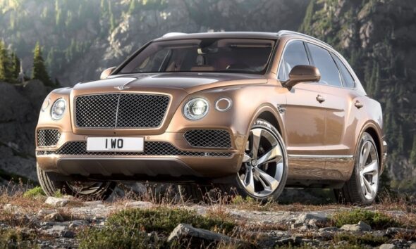 Первым владельцем Bentley Bentayga стала Королева Великобритании