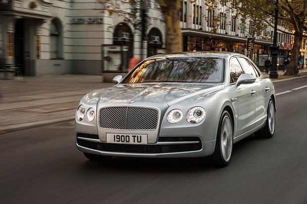 Bentley продолжает бить рекорды продаж