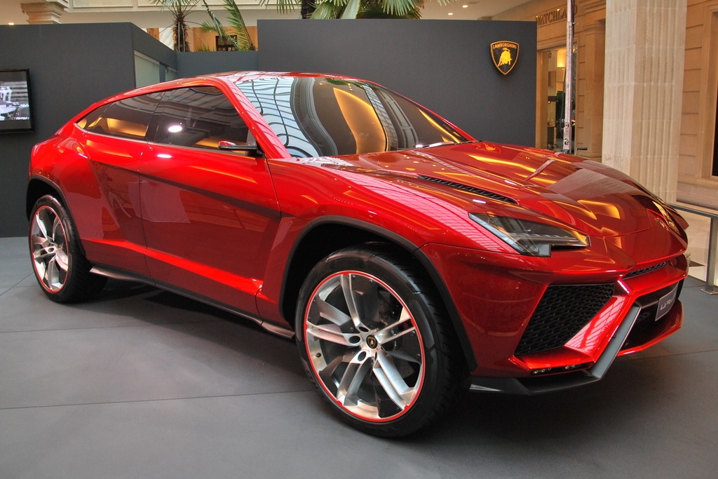 Кроссовер Lamborghini Urus