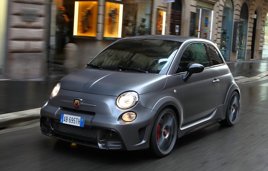 "Карманную ракету" от Abarth раскупили на год вперед