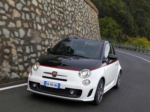 Abarth Punto Evo и Abarth 500C: подробности и фотографии