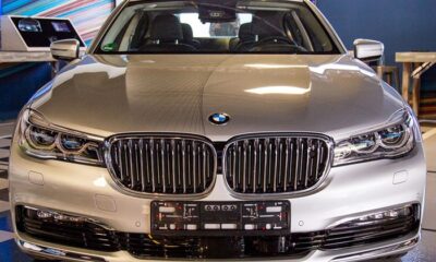 «Семерке» BMW водитель скоро будет не нужен