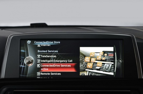 Сенсорный экран изменит интерьер BMW