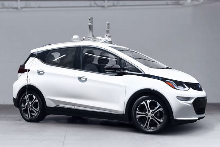 Автономный Chevrolet Bolt выехал на городские улицы